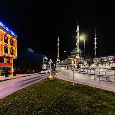Med Life Hotel Istanbul Airport Arnavutkoy Ngoại thất bức ảnh